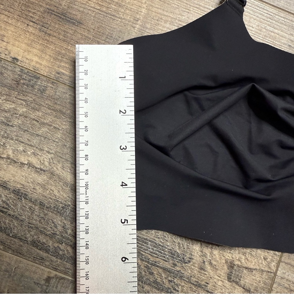 Knix Evolution Midnight Black Seamless Bra - Picture 8 of 9